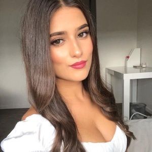 Meet your Posher, Hana